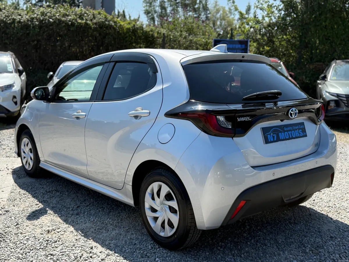 2020 Toyota Yaris 1.5 PETROL HYBRID AUTO - Image 5