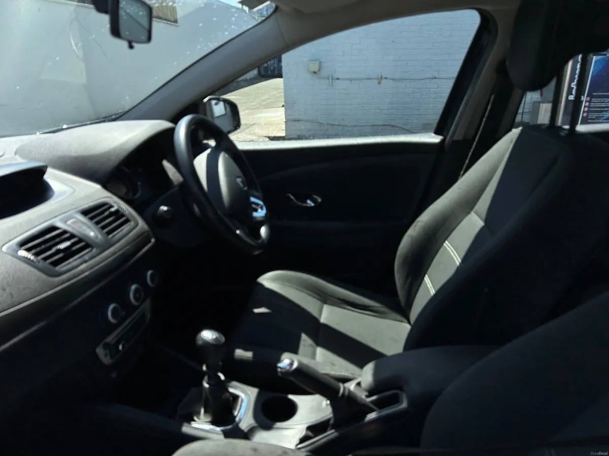 Renault Megane 2015 - Image 6