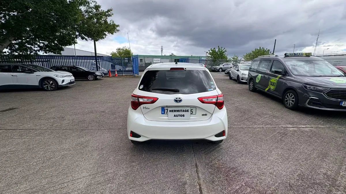 Toyota Vitz 1.5 Hybrid Petrol Auto 2017 - Image 5