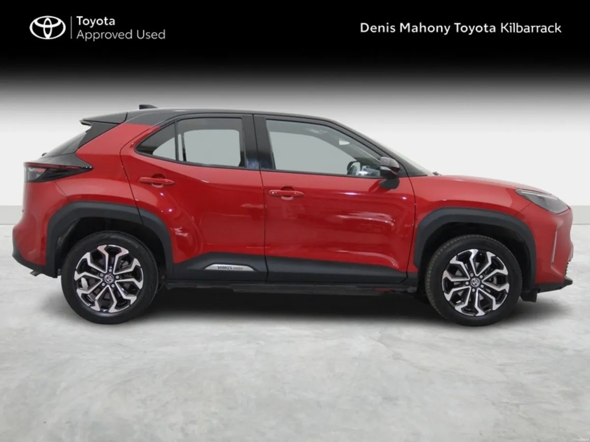 Toyota Yaris Cross LUNA SPORT - Image 3