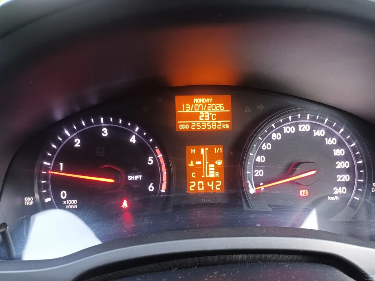 Toyota Avensis 2014 - Image 3