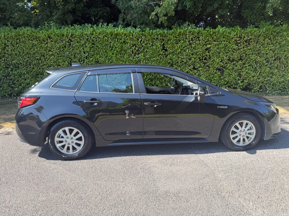 2020 Toyota Corolla Hybrid GX Estate - €14,950 - Image 3