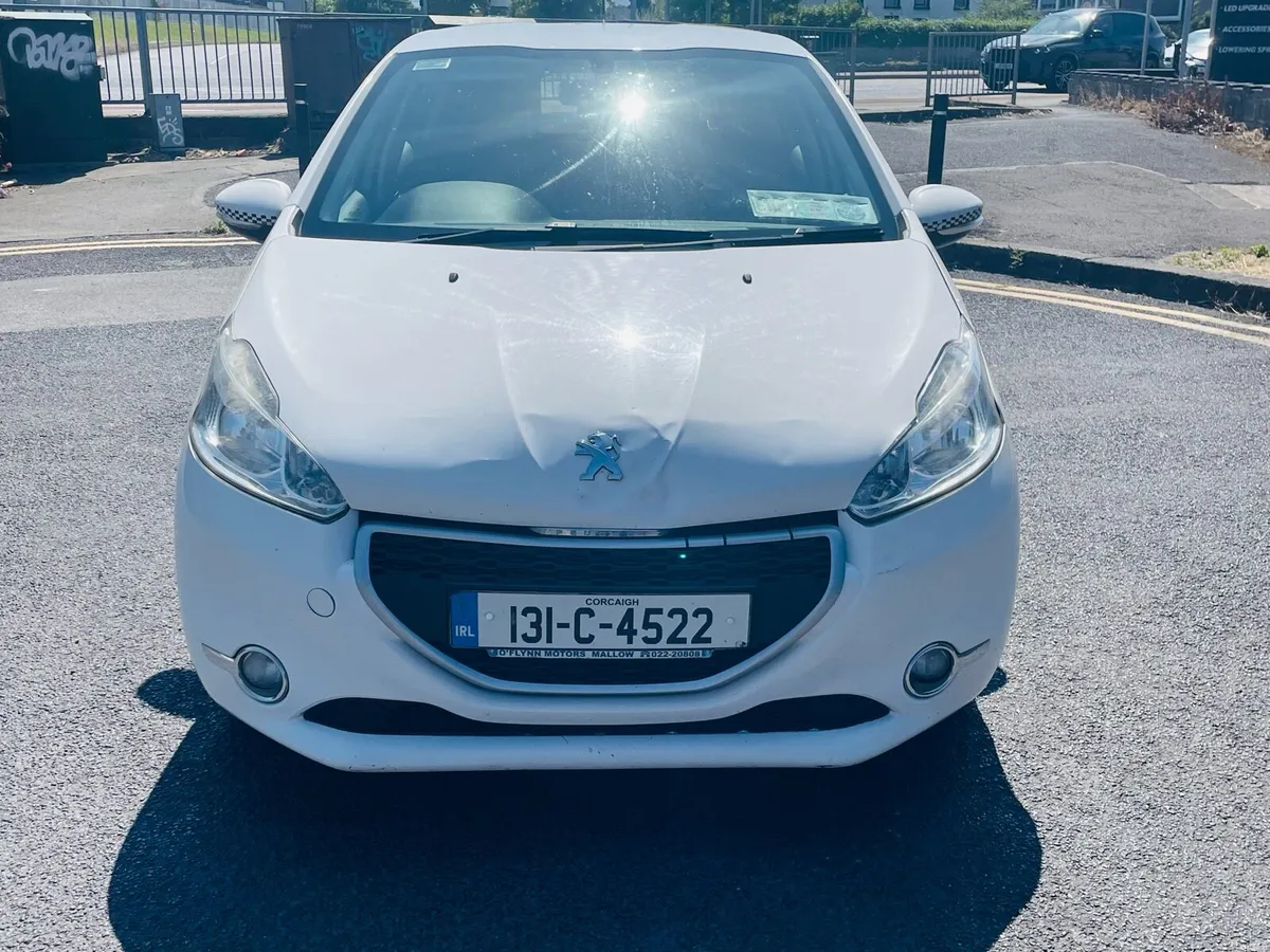 Peugeot 208 - Image 5