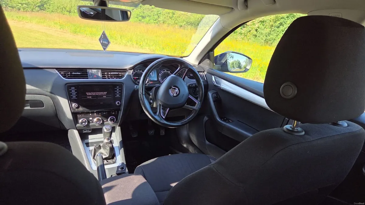 ŠKODA OCTAVIA 2.0 TDI SE TECHNOLOGY 150 PS 5DR H/B - Image 6