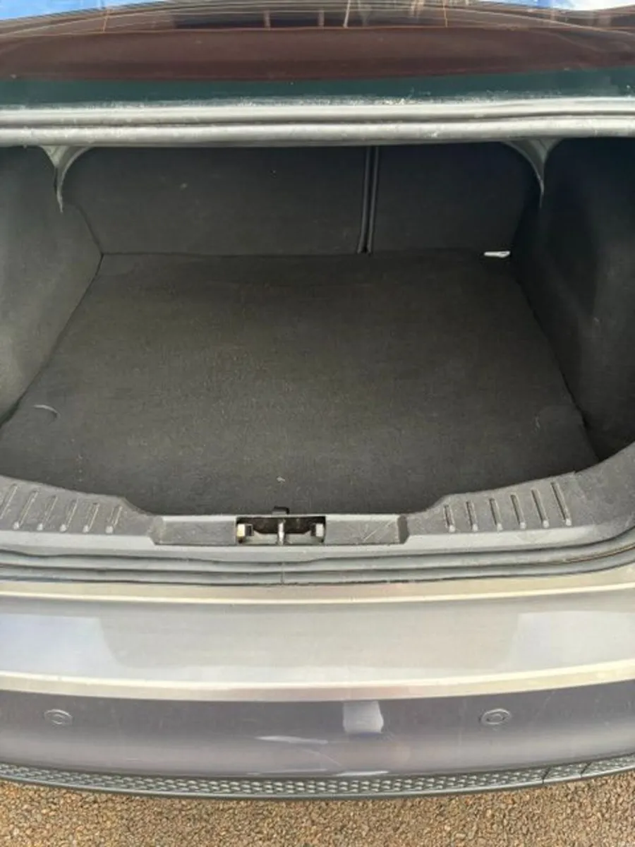 Ford Focus Edition 1.0 - Image 4
