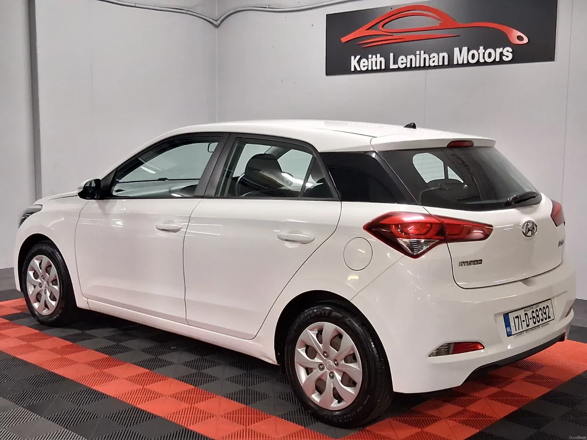 2017 Hyundai i20 Full Service History - Image 3