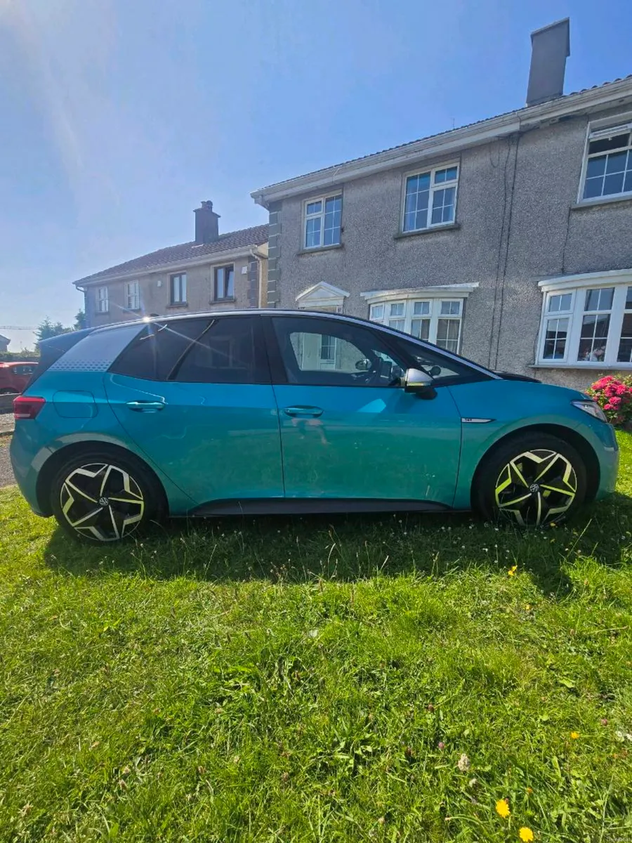 Stunning Vw ID3 PRO PERFORMANCE - Image 4