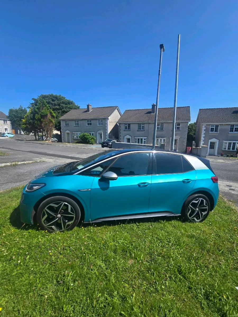 Stunning Vw ID3 PRO PERFORMANCE - Image 5