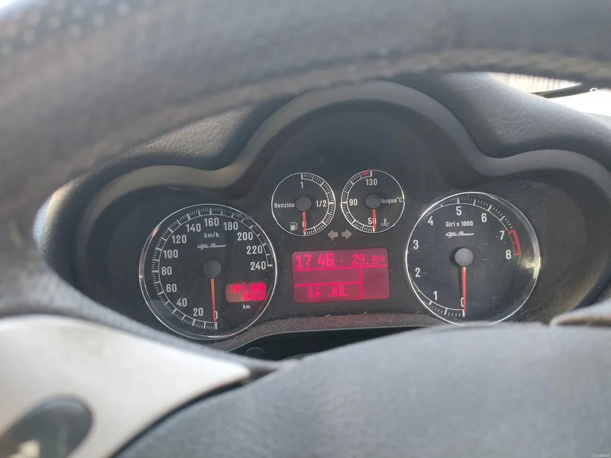Alfa Romeo 147 2006 - Image 2