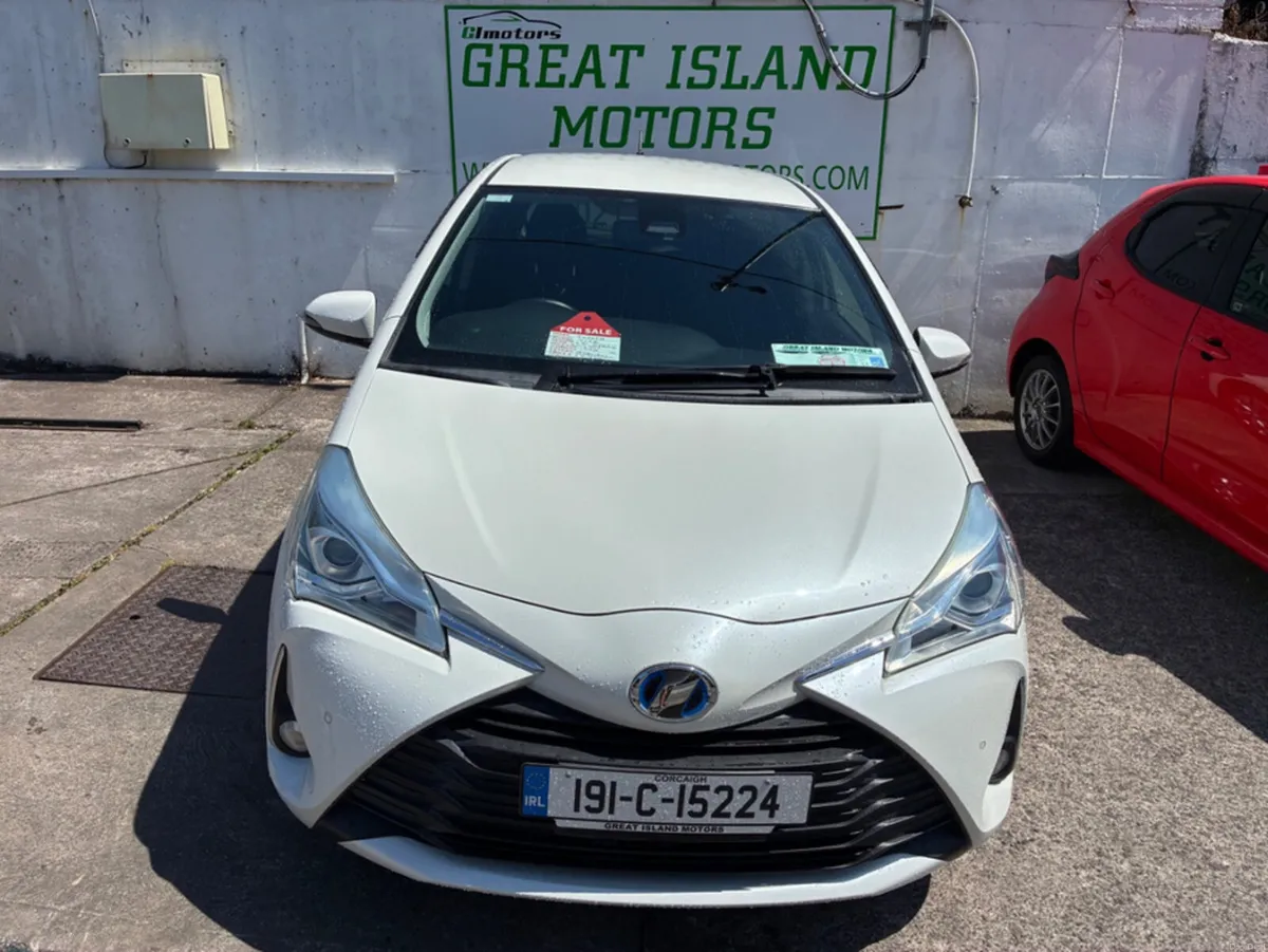 Toyota Vitz 1.5i Petrol Hybrid Automatic - Image 5