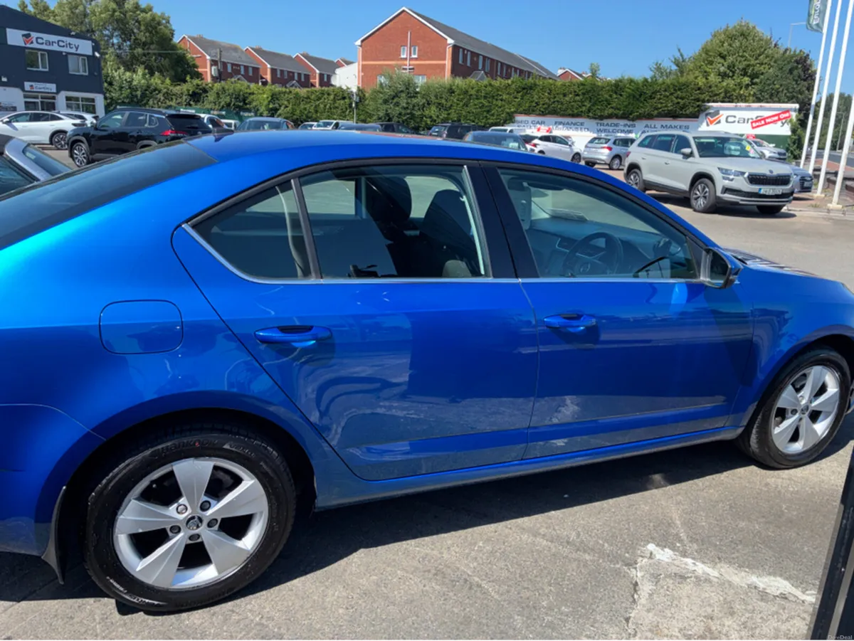 Skoda Octavia 1.0 TSI 115PS SE TECHN TECHNOLOGY 5D - Image 6