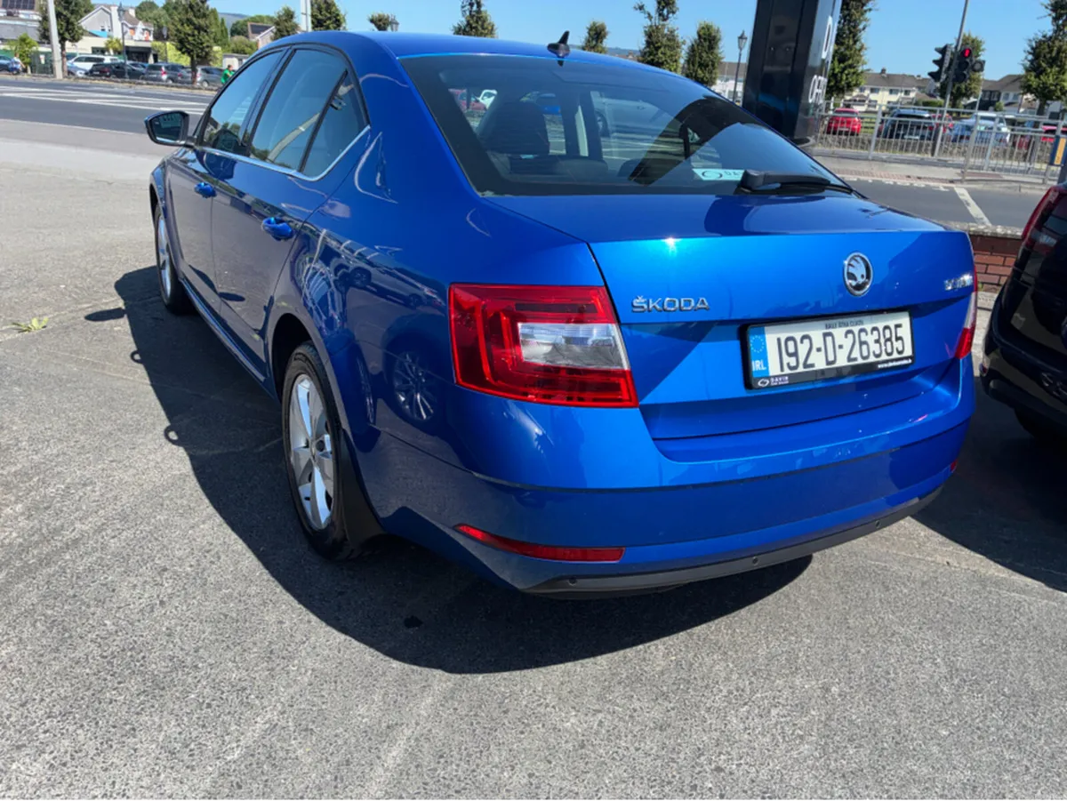 Skoda Octavia 1.0 TSI 115PS SE TECHN TECHNOLOGY 5D - Image 3
