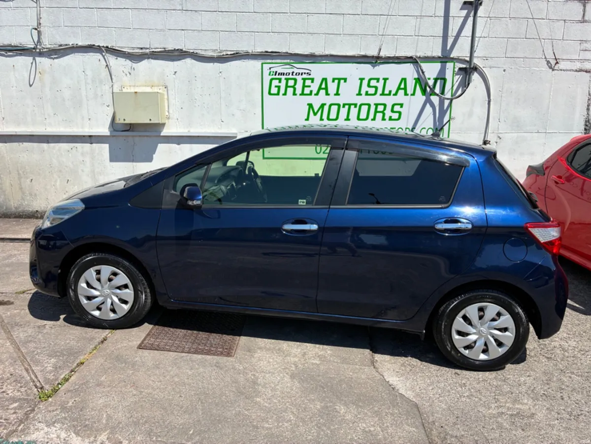 Toyota Vitz DBA-KSP130 5DR AUTO - Image 4