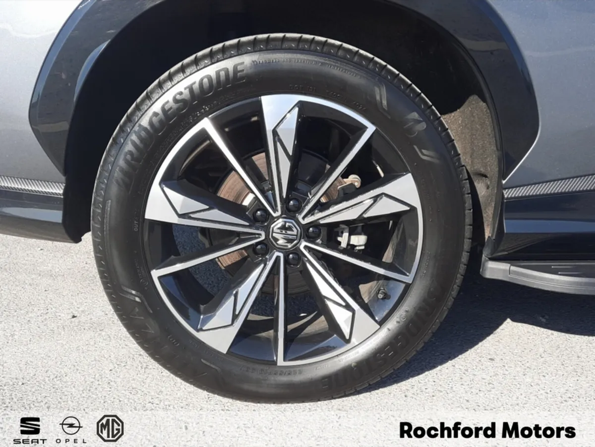 MG HS PHEV EXCLUSIVE - Image 6