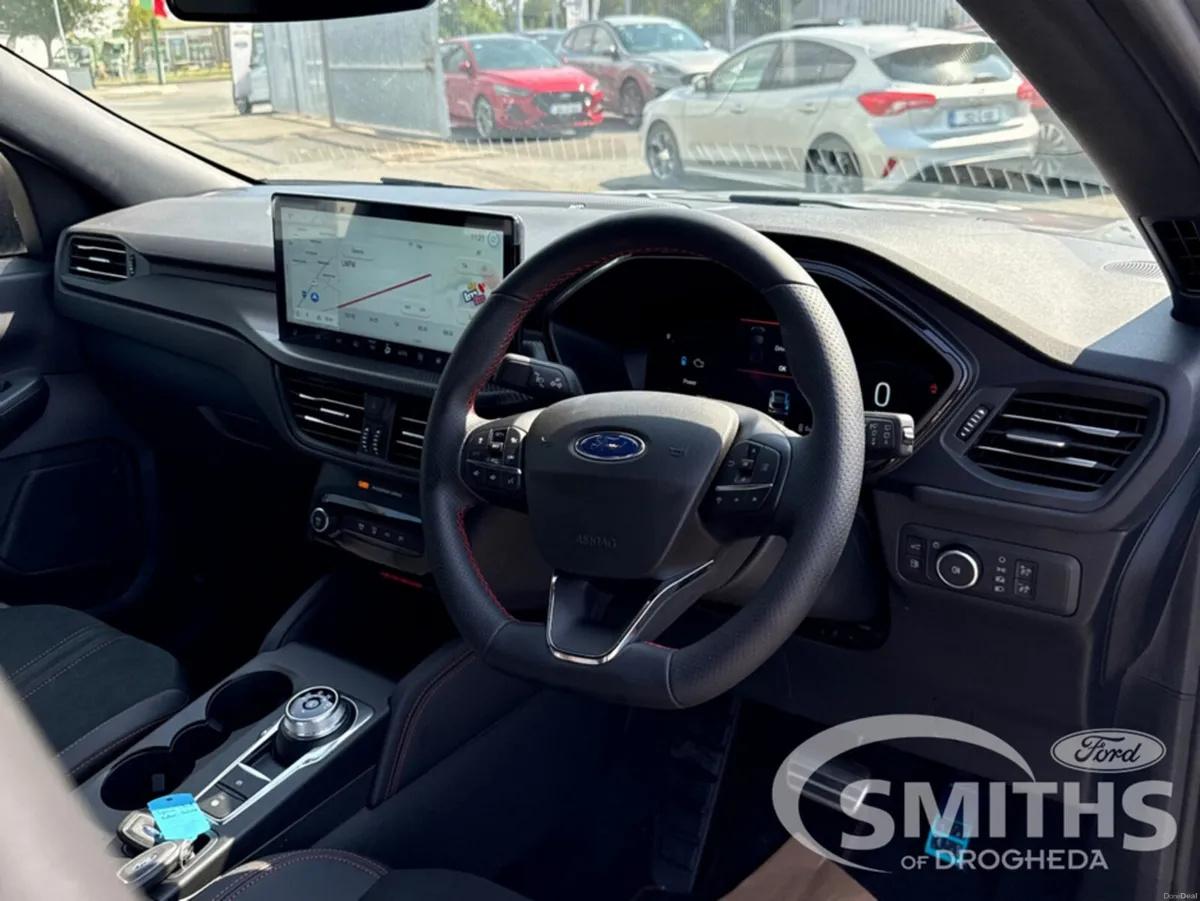Ford Kuga ST LINE X EDITION 2.5 232PS - Image 2