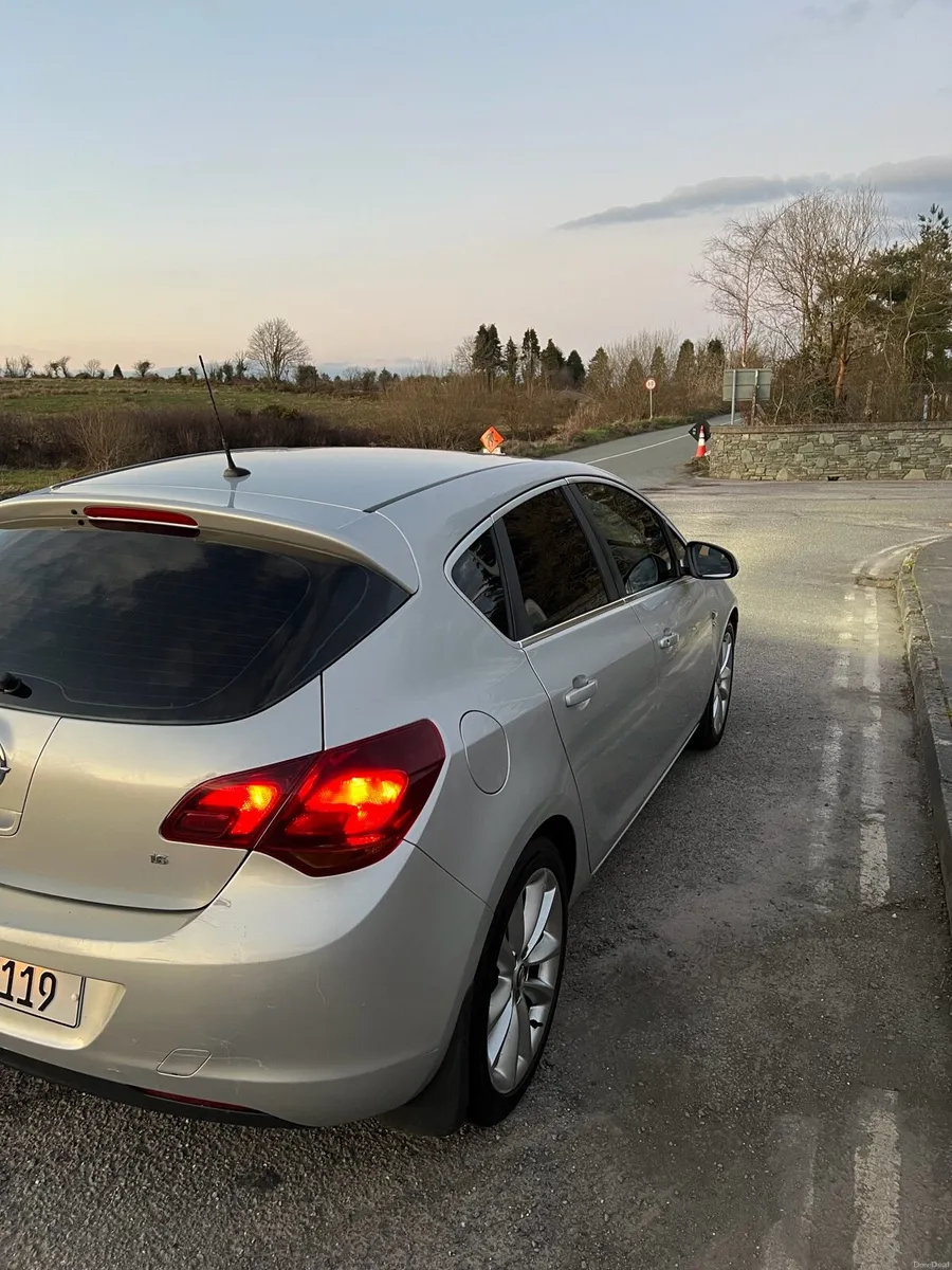 Opel Astra J 1.6 LOW KMS New NCT - Image 5
