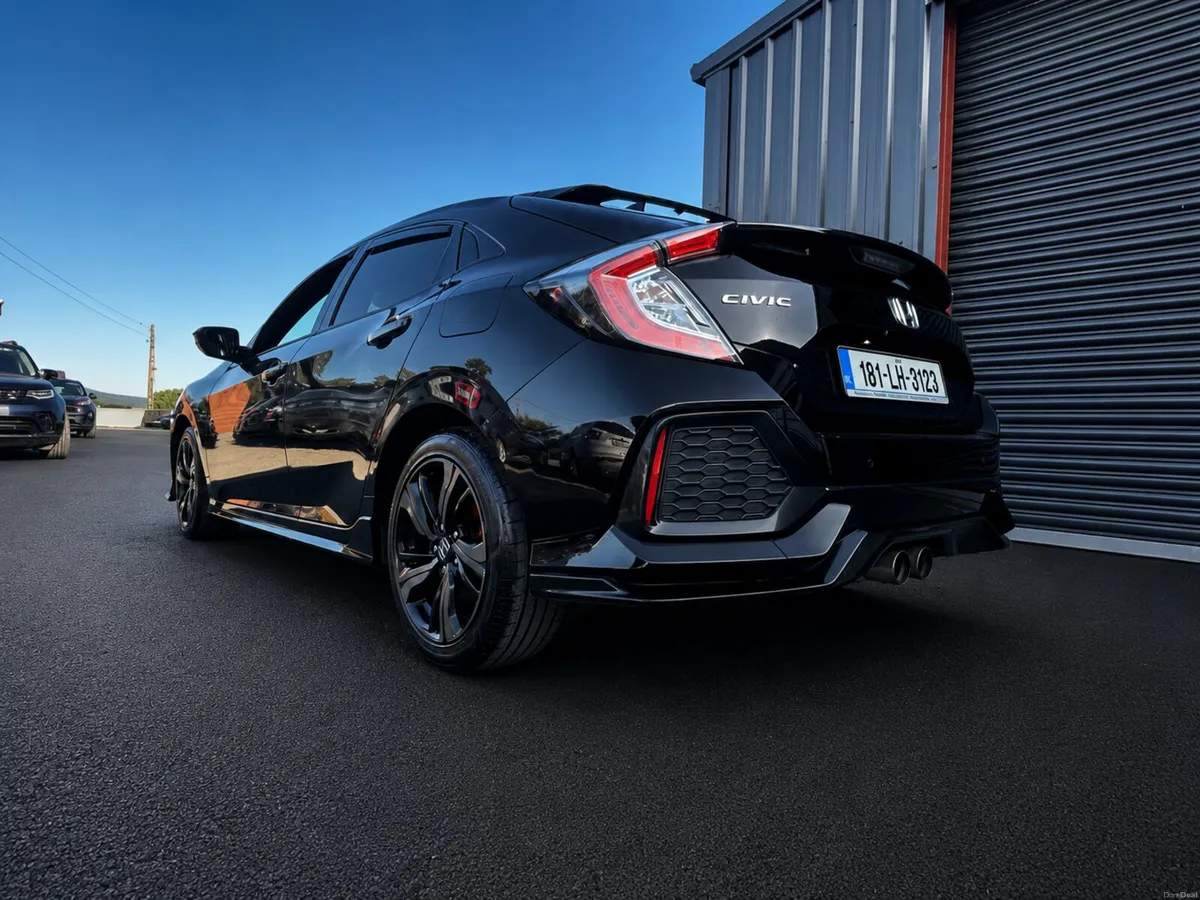 181 Honda Civic 1.5 VTEC SPORT Low kms - Image 3