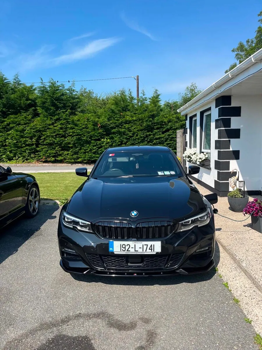 BMW 330E LOW KM - Image 3