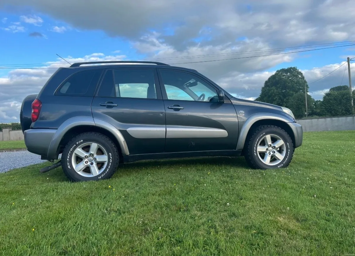Toyota Rav 4 - Image 1