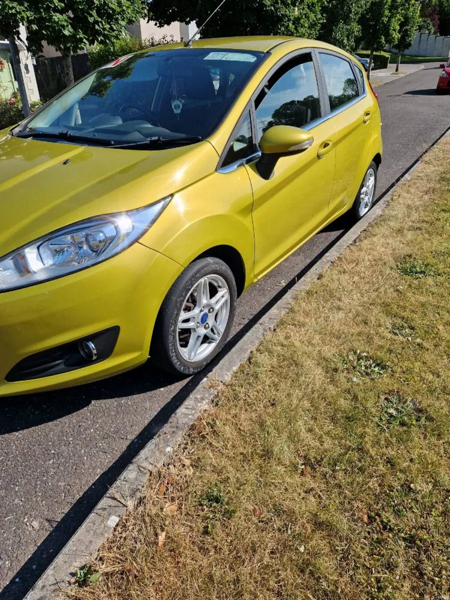 Ford Fiesta Zetec 1.0l - Image 2