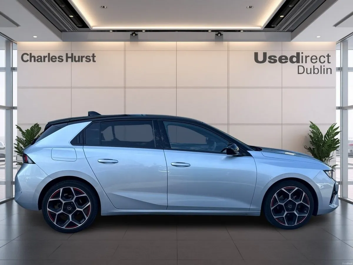 Opel Astra GS 1.2 Turbo 130PS 6 Speed - Image 3