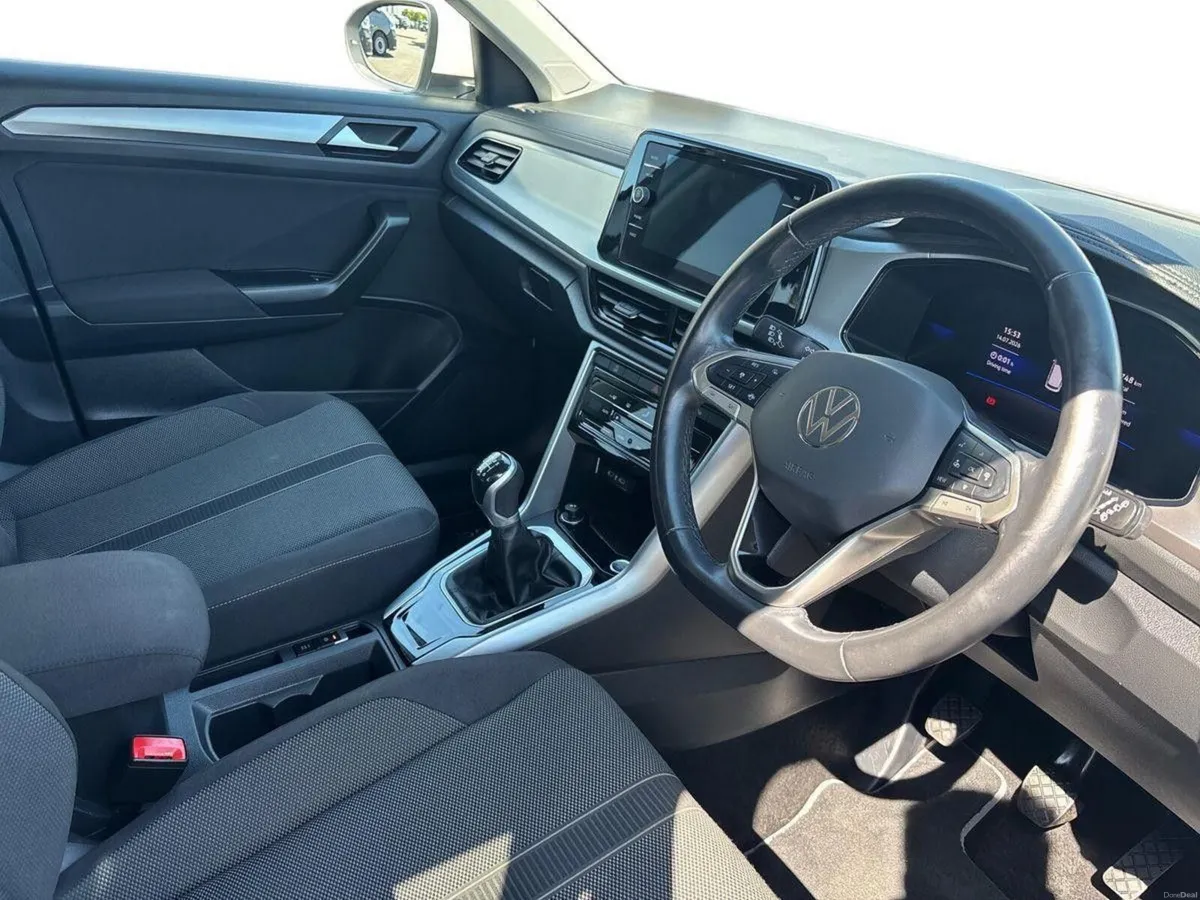 Volkswagen T-Roc EDITION 75 1.0TSI M6F 116HP - Image 6