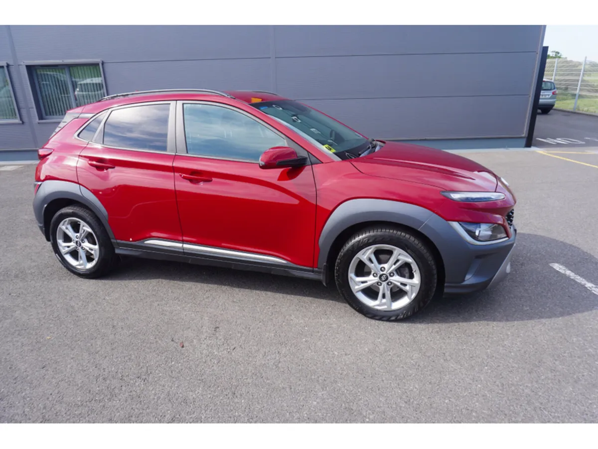 Hyundai KONA KAUAI EXECUTIVE 5DR - Image 1
