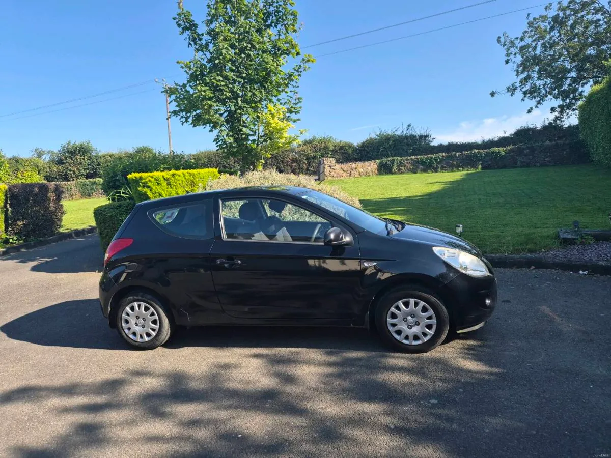 Hyundai i20 - Image 1