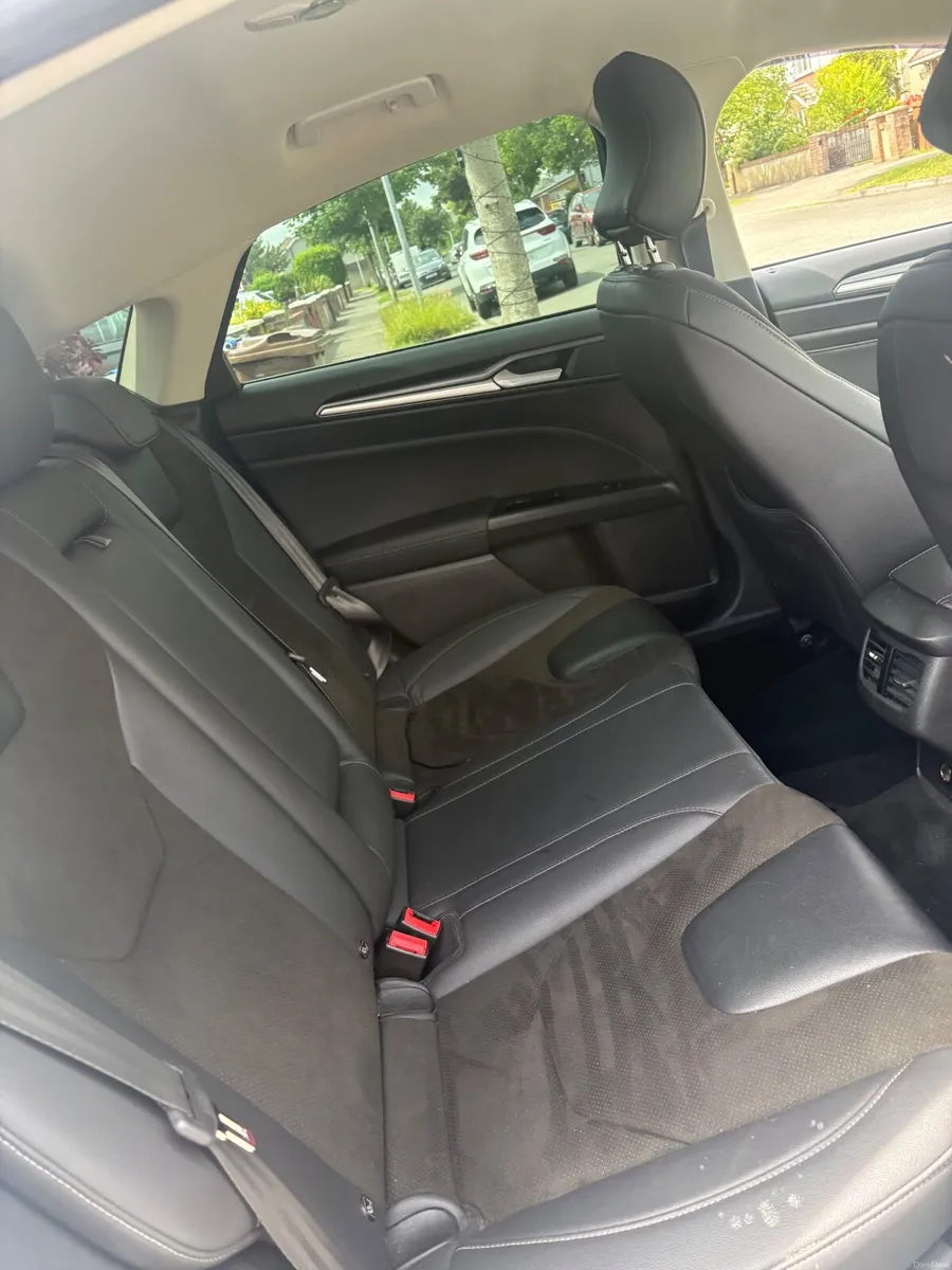 Ford Mondeo 2018 - Image 2