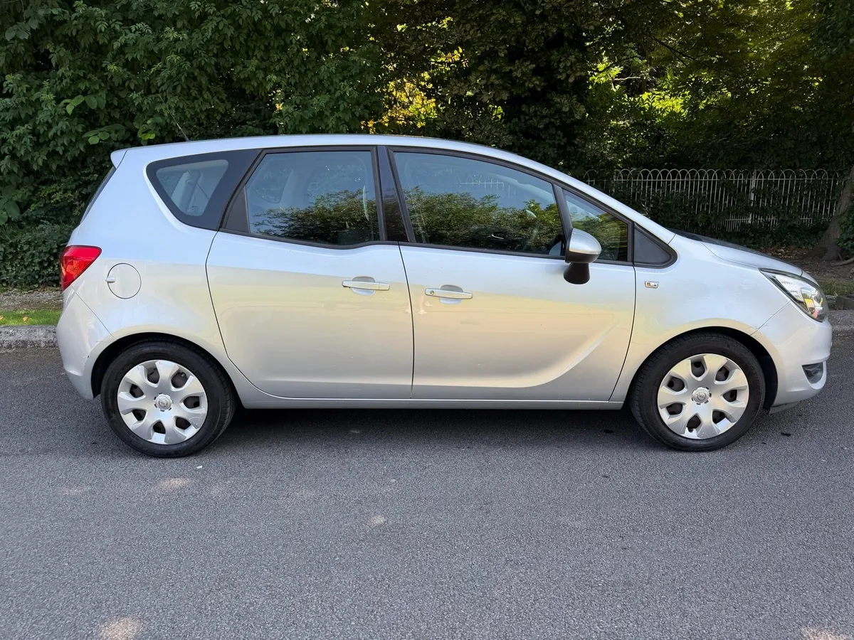 Opel Meriva  very low mileage - Image 2