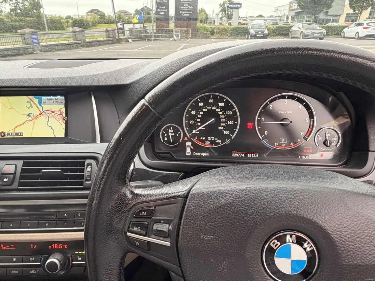 BMW 5-Series 2015 - Image 3