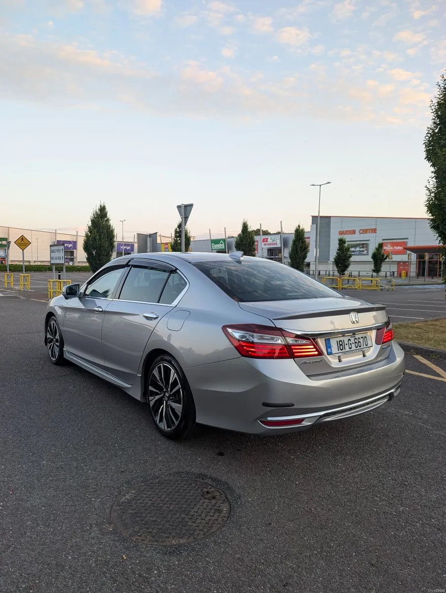 Honda Accord 2018 - Image 3