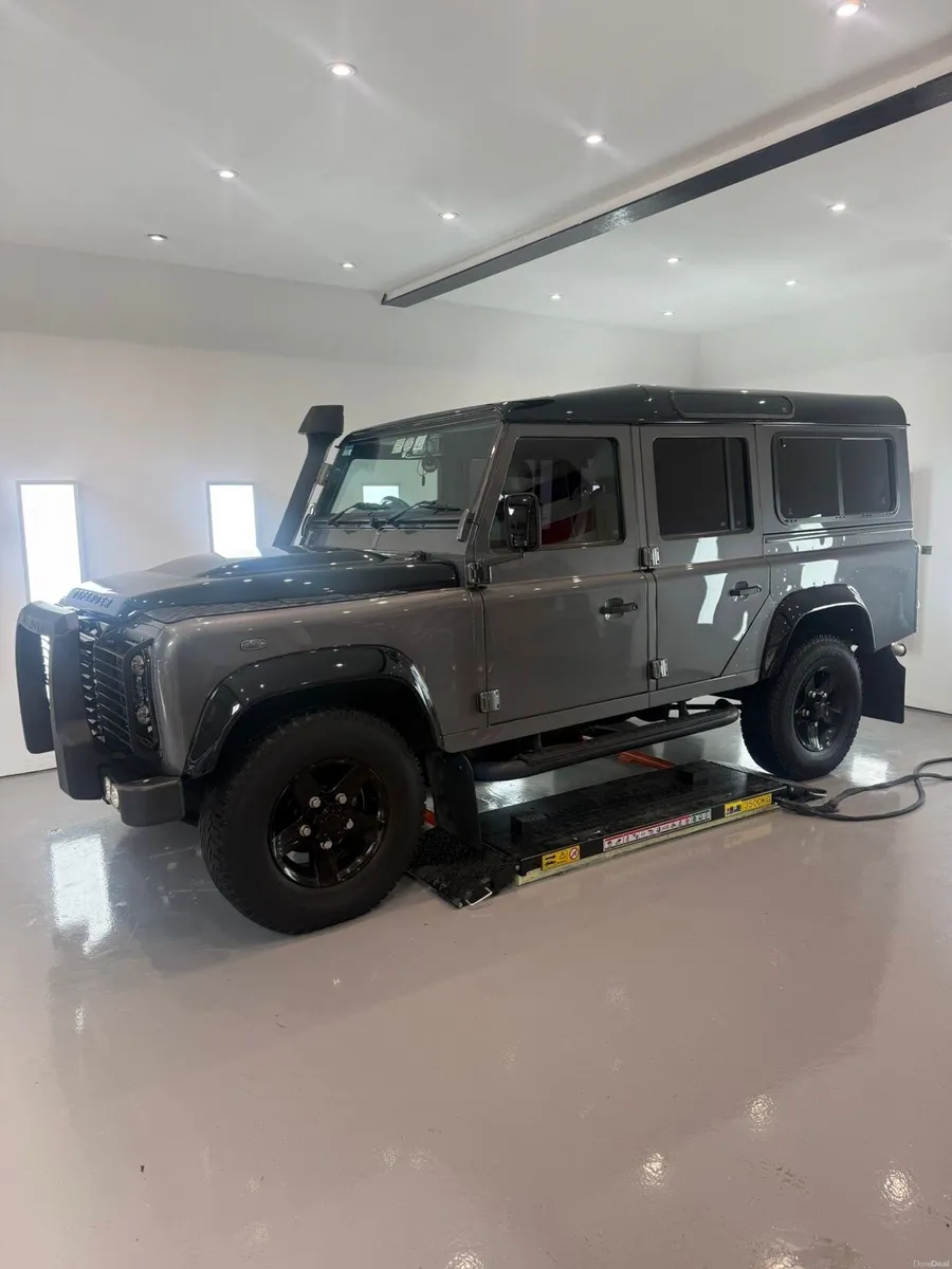 Land Rover Defender 110 Urban - Image 4