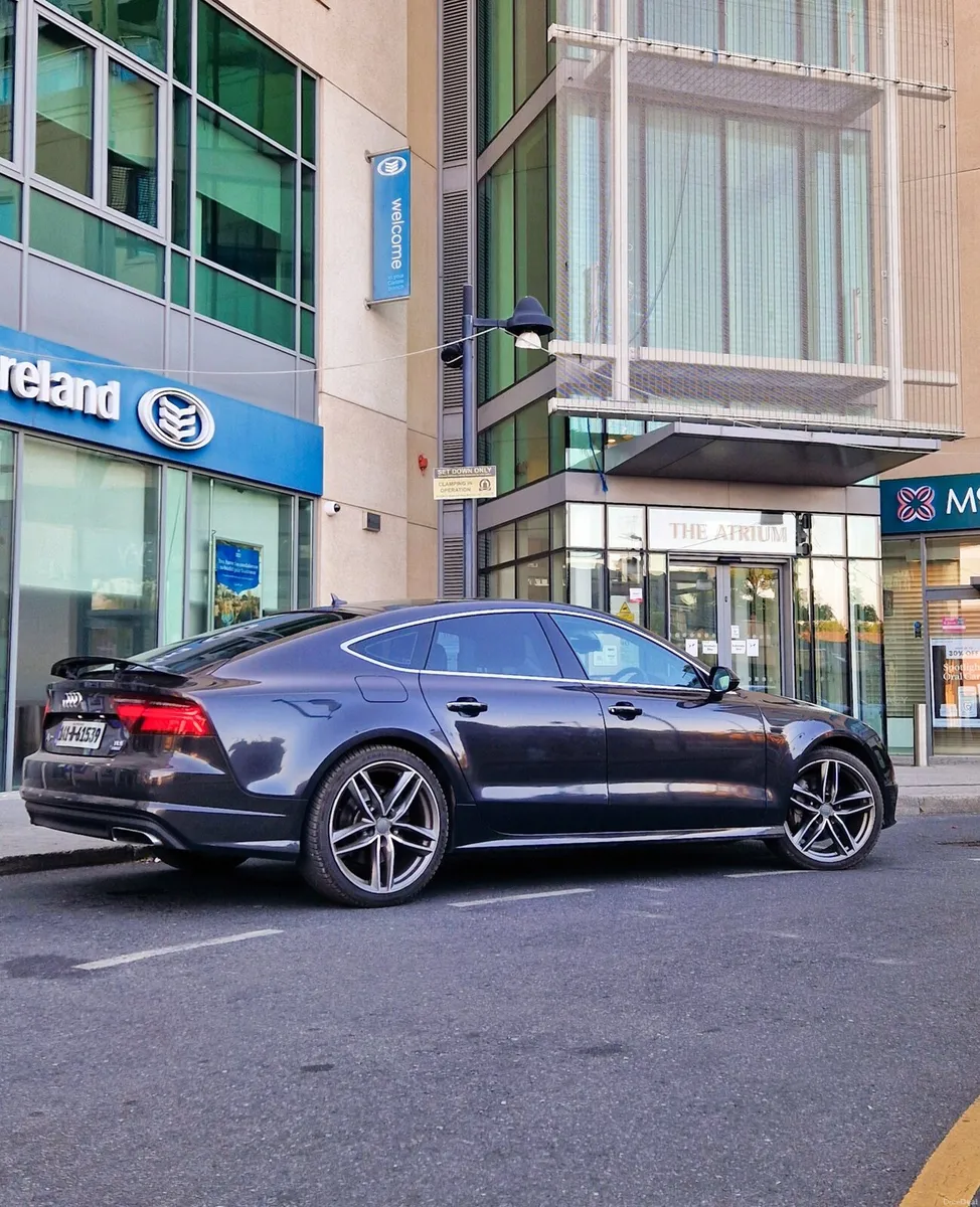 Audi A7 - Image 1