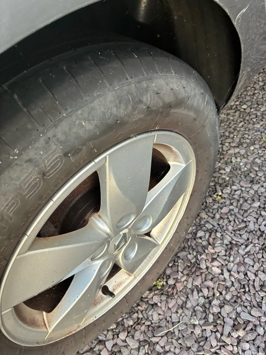 Car - Image 4