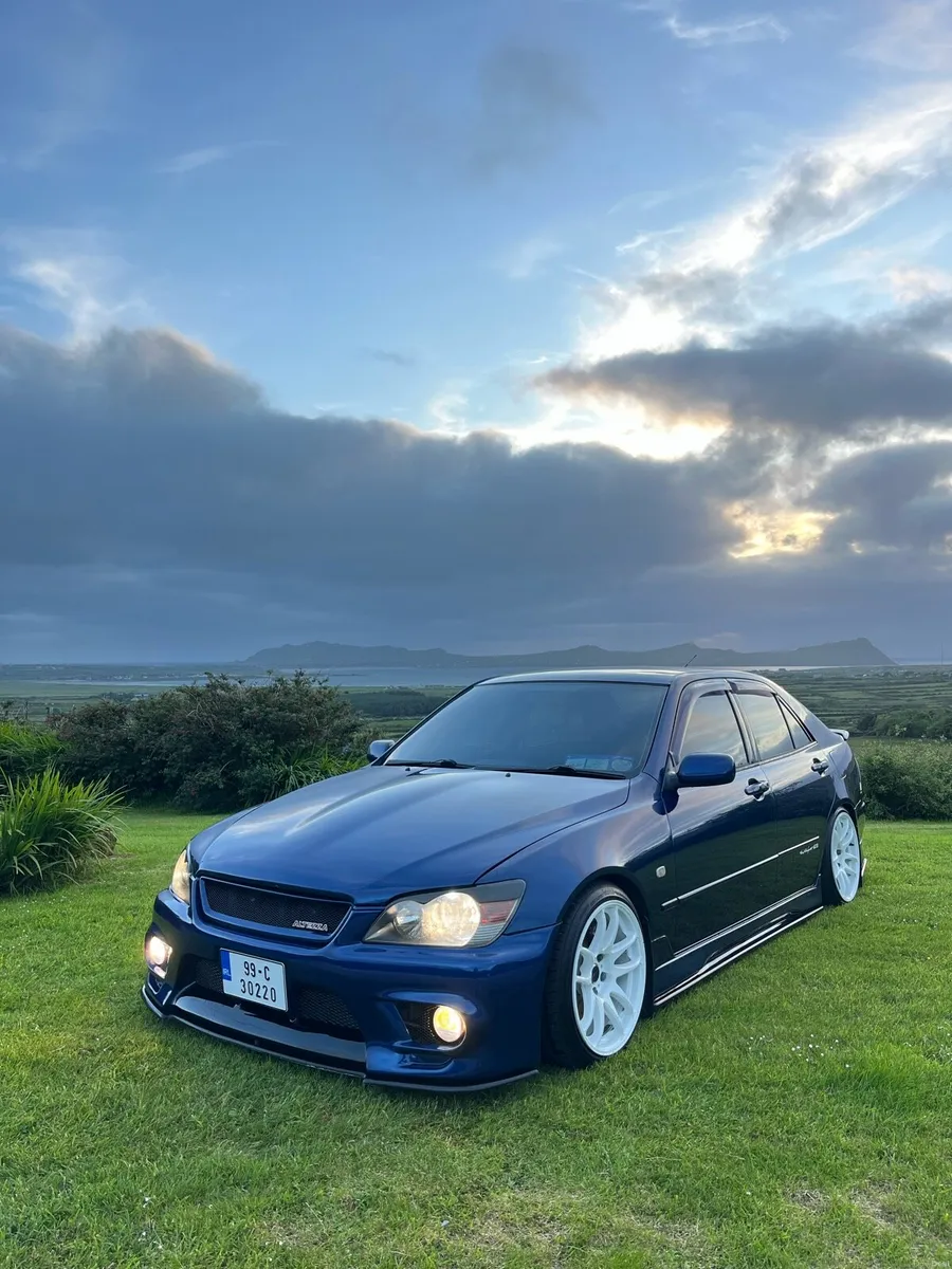 Toyota Altezza - Image 1