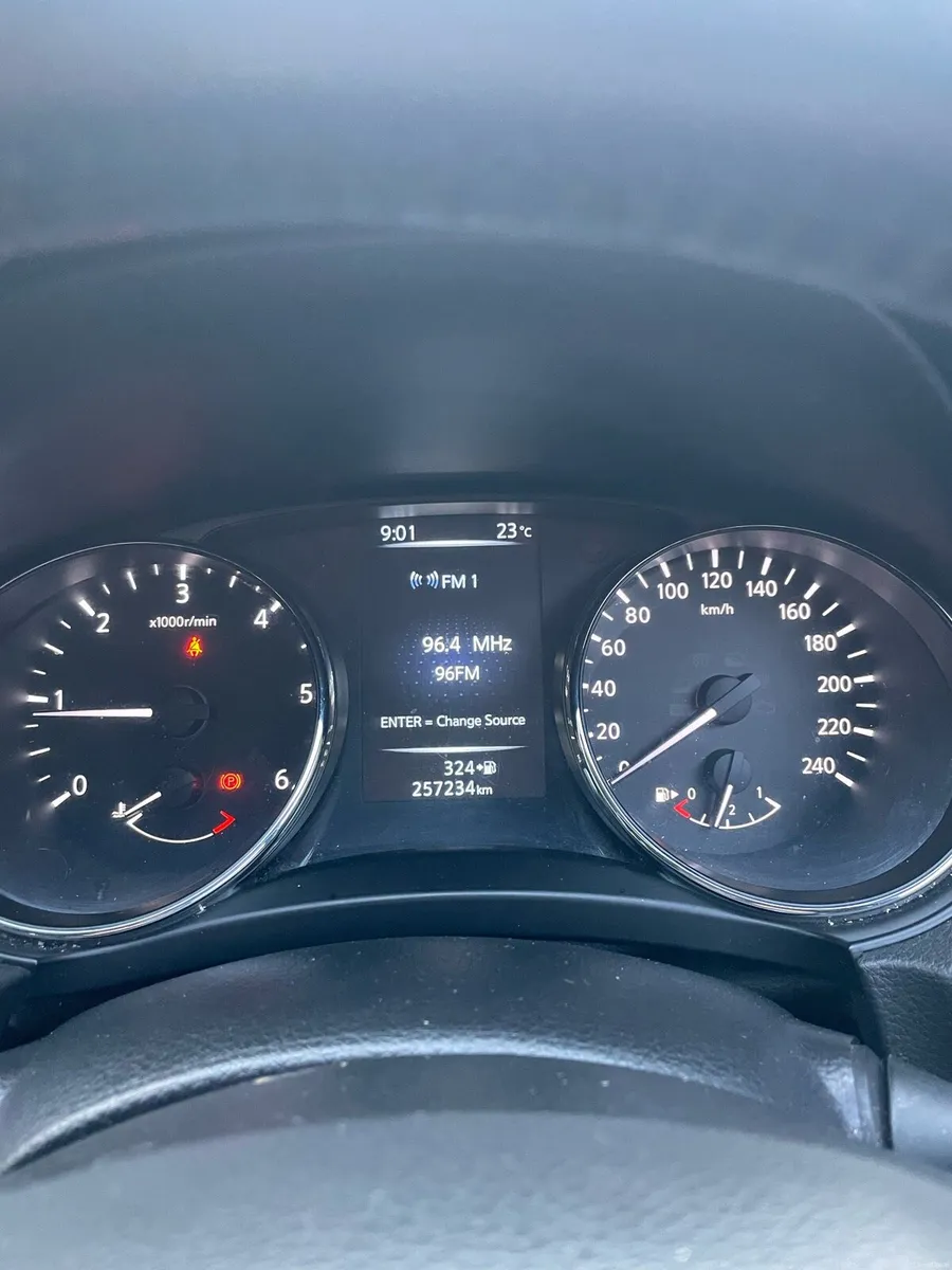 2017 Nissan Qashkai 1.5 Diesel - Image 5