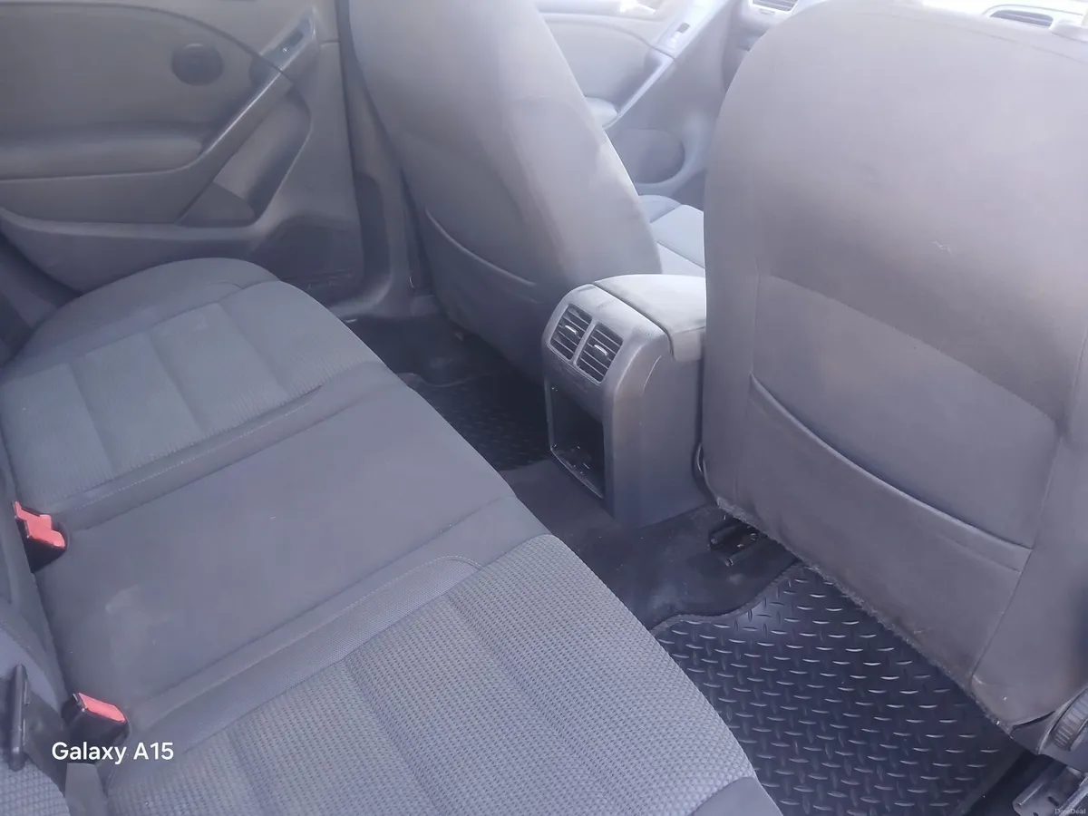 Volkswagen Golf 2010 - Image 5