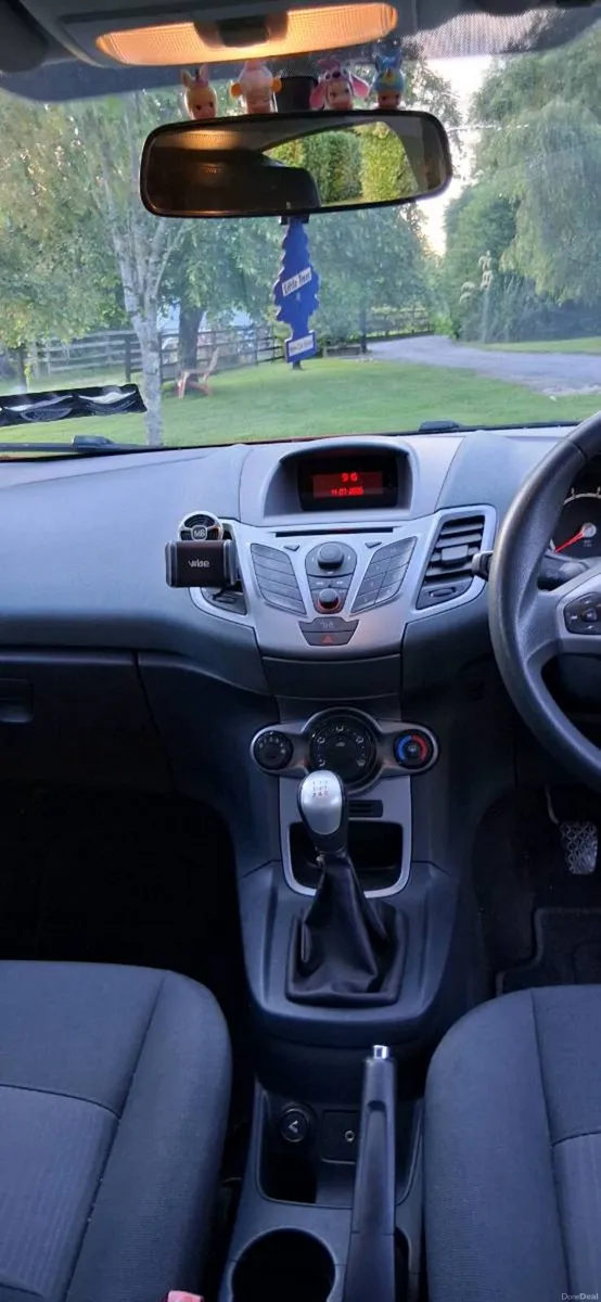 Car - Image 6
