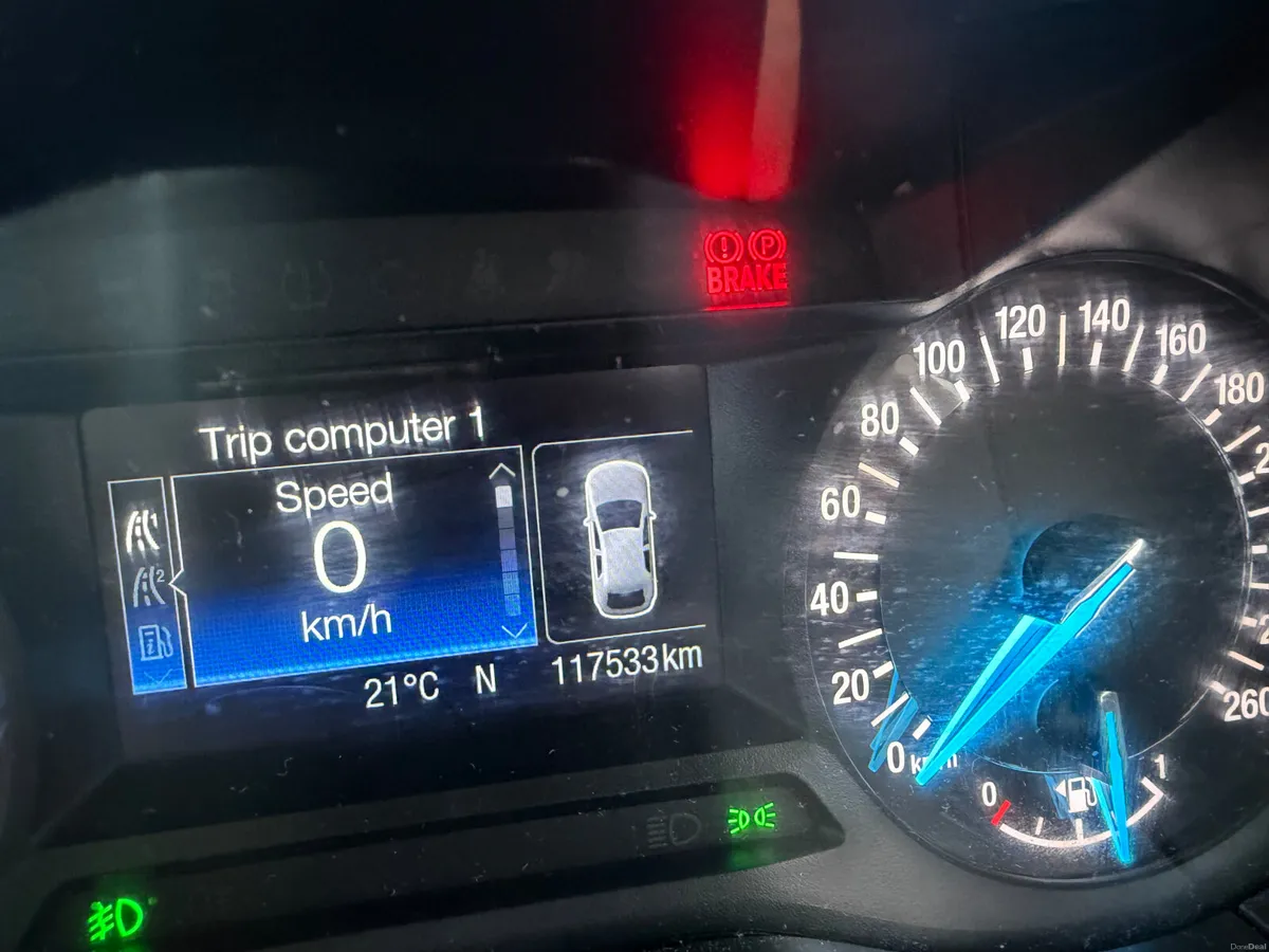 Ford S-Max 2016 Low Mileage - Image 4