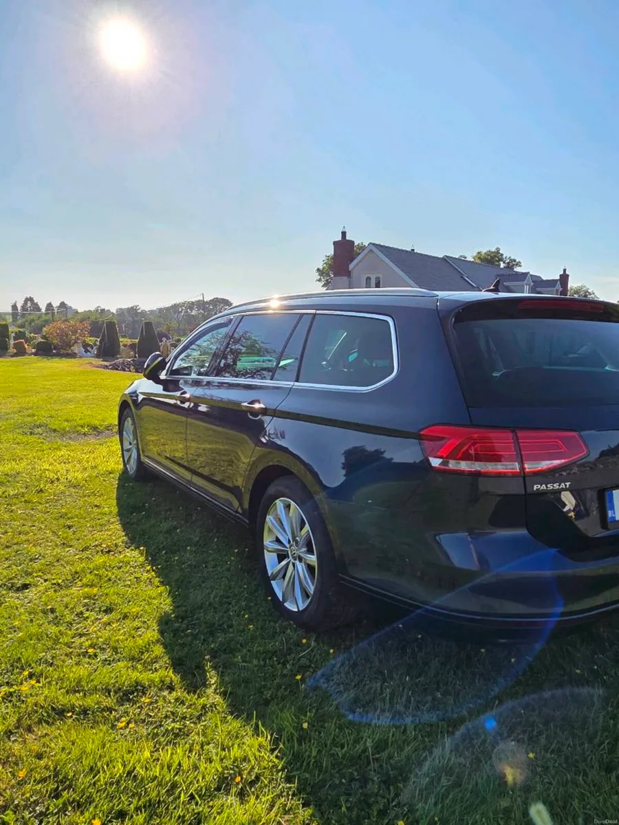 Volkswagen Passat estate - Image 3