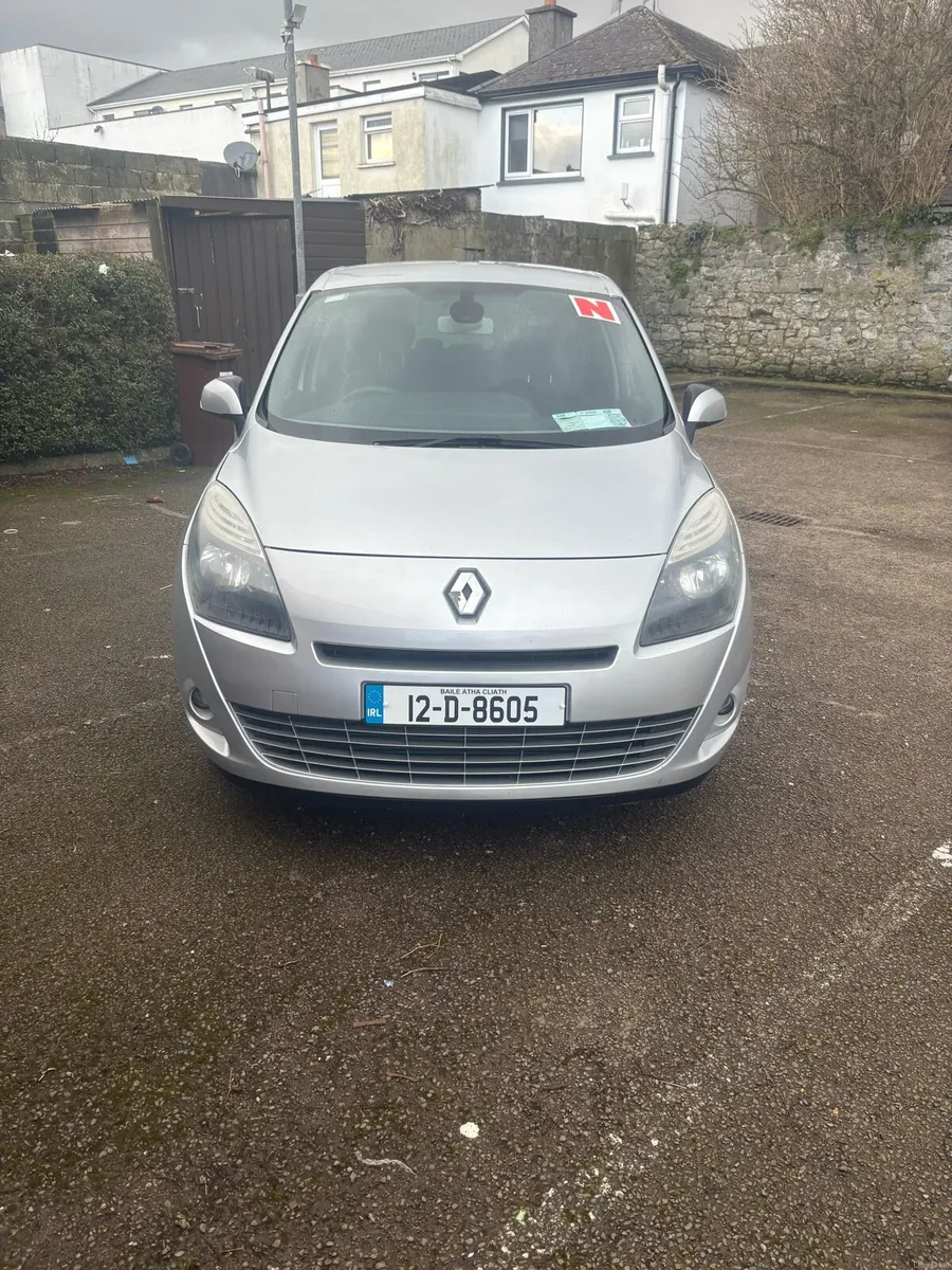 Renault Grand Scenic - Image 4