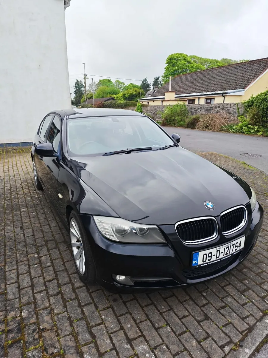 BMW E90 3-Series 2009 - Image 6