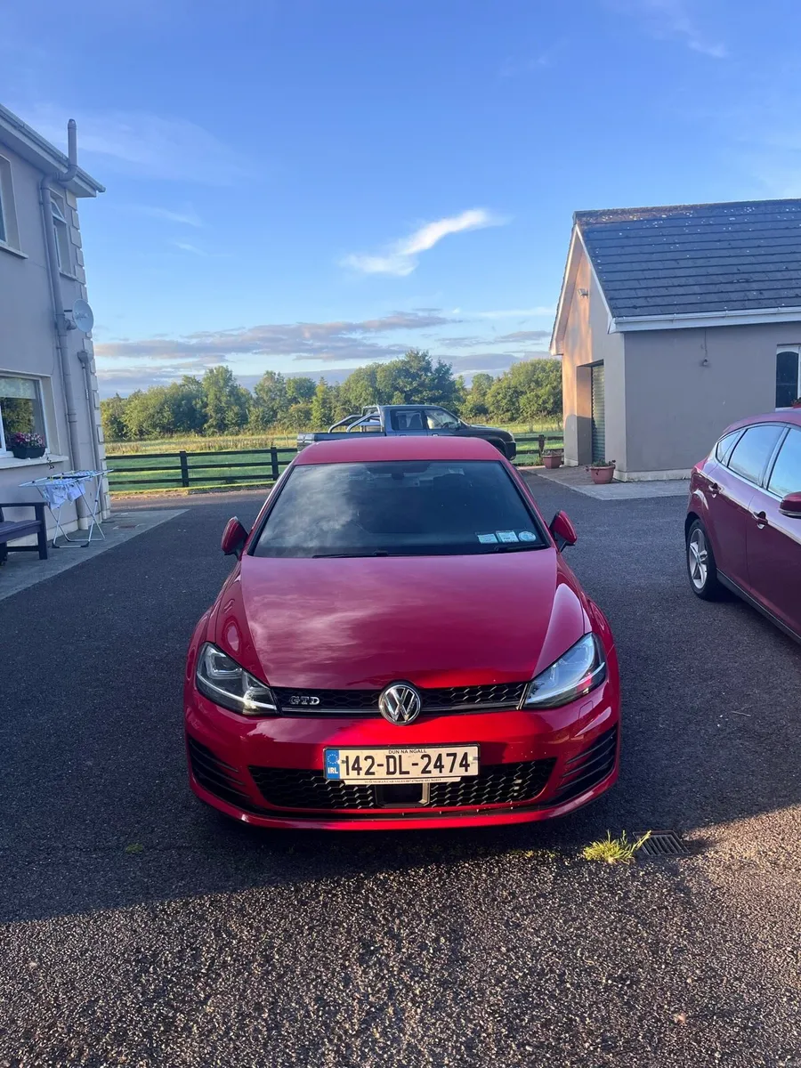 Volkswagen Golf gtd - Image 2