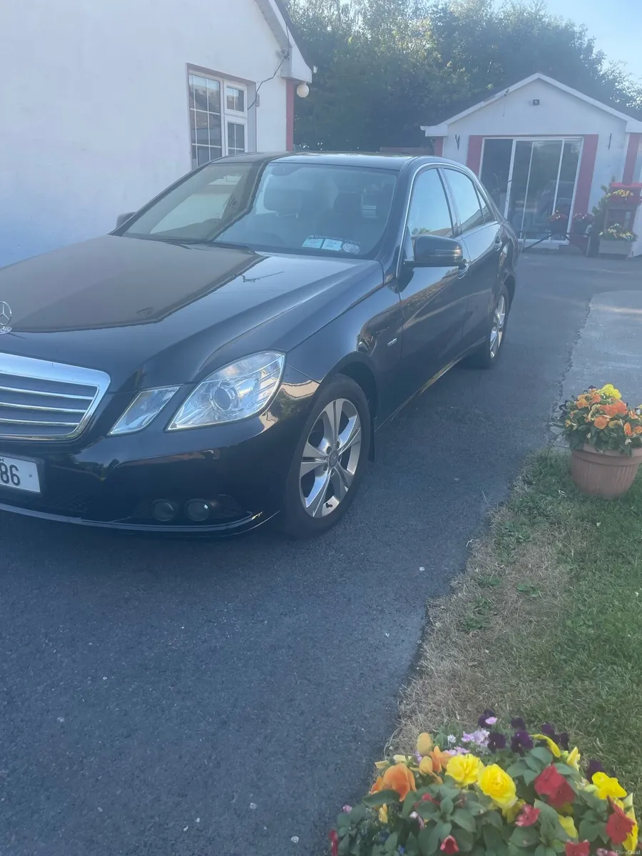 Car - Image 1