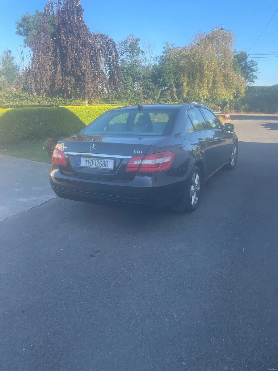 Car - Image 3