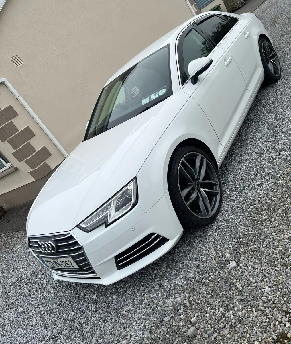 Audi A4 2016 - Image 1