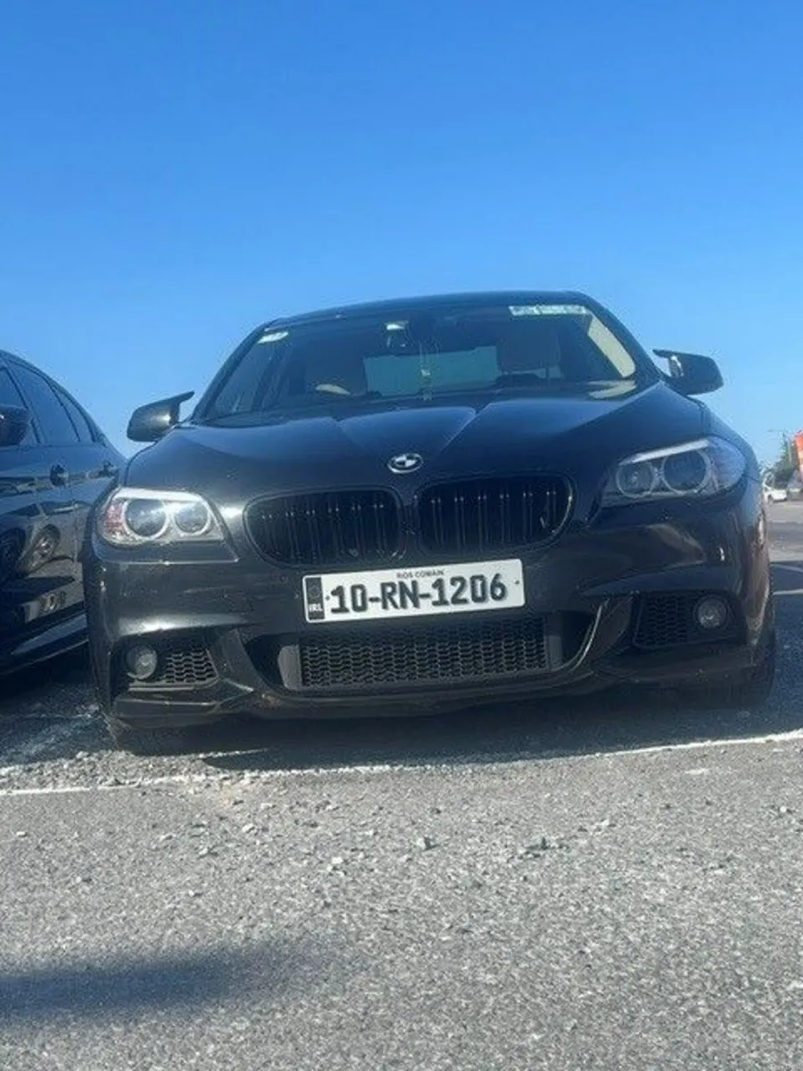 BMW 5-Series 2010 - Image 1
