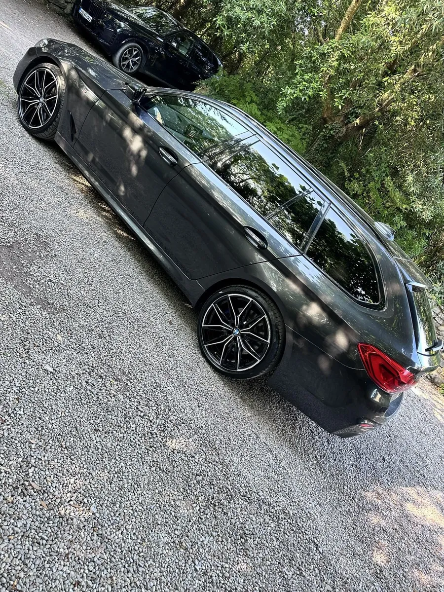BMW 530d xDrive M Sport Touring | Huge Spec - Image 2
