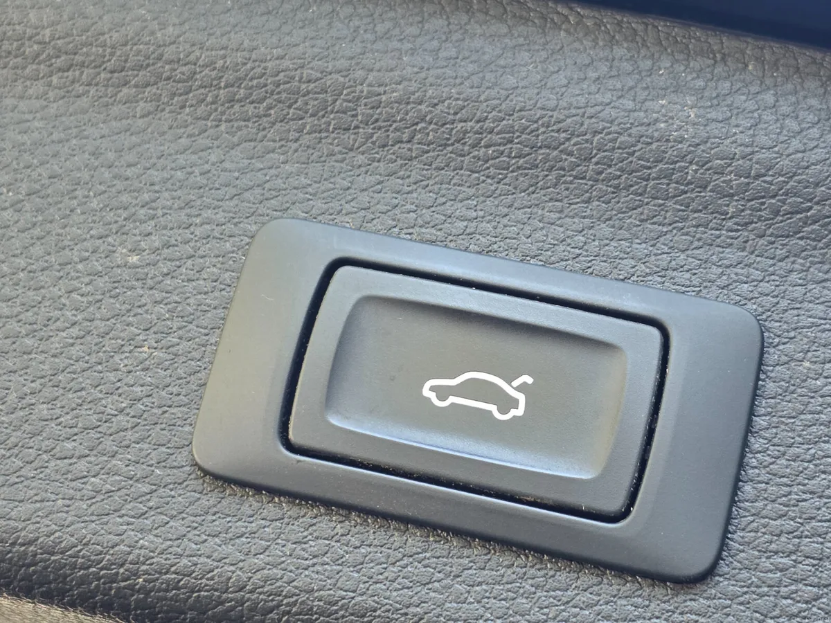 2019 Audi Q3 2.0 TDI SE QUATTRO // NCT TILL 08/27 - Image 6